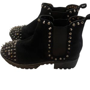 Cape Robbins Spiked Boots Women Size 9 Black Pull On Grunge Punk Gothic Platform